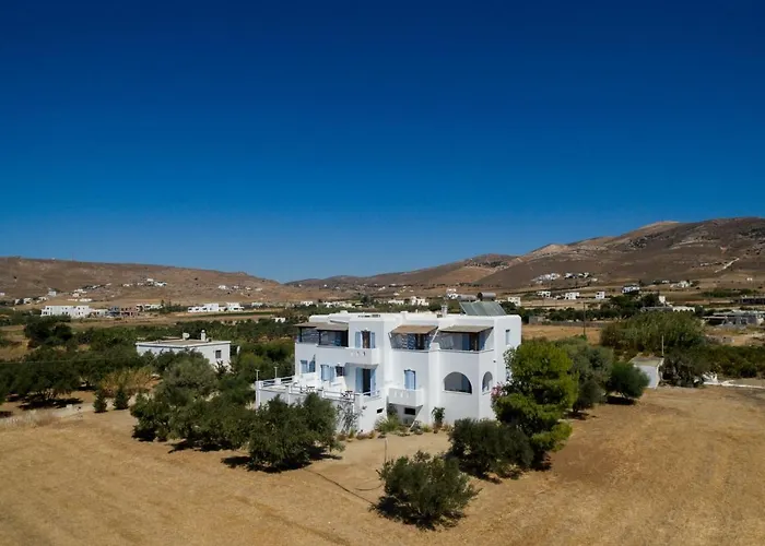 Bluefox Aparthotel 4*